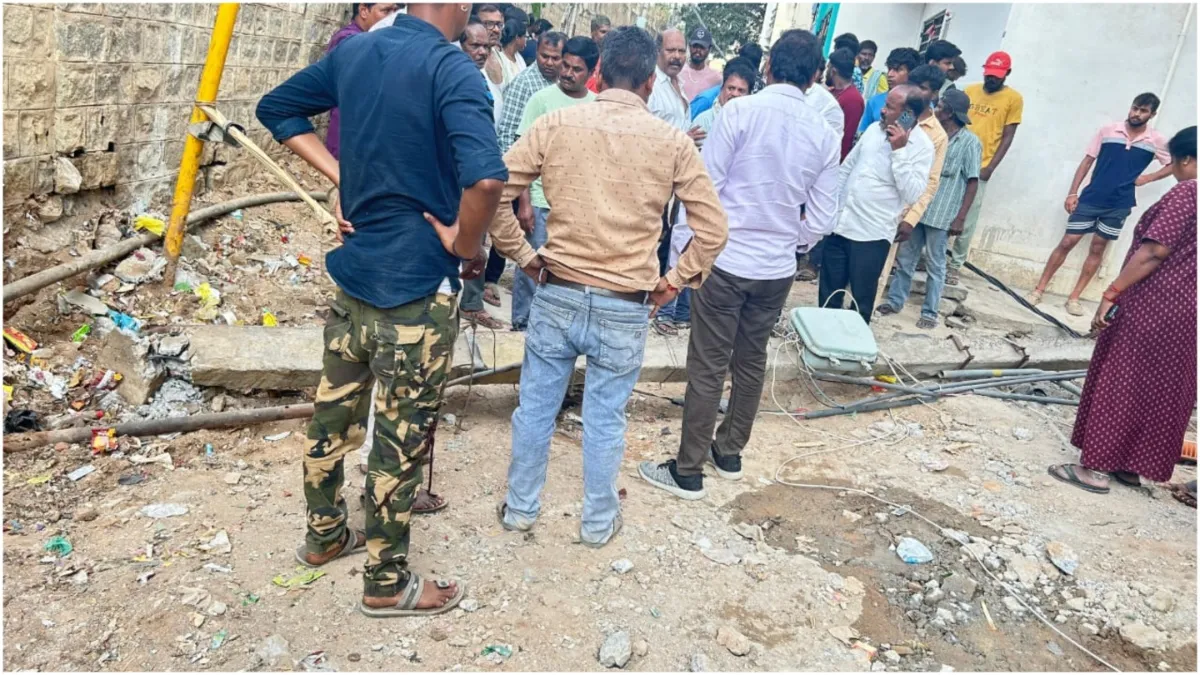 Bengaluru 2 women died due to falling of electric pole Bengaluru police started investigation