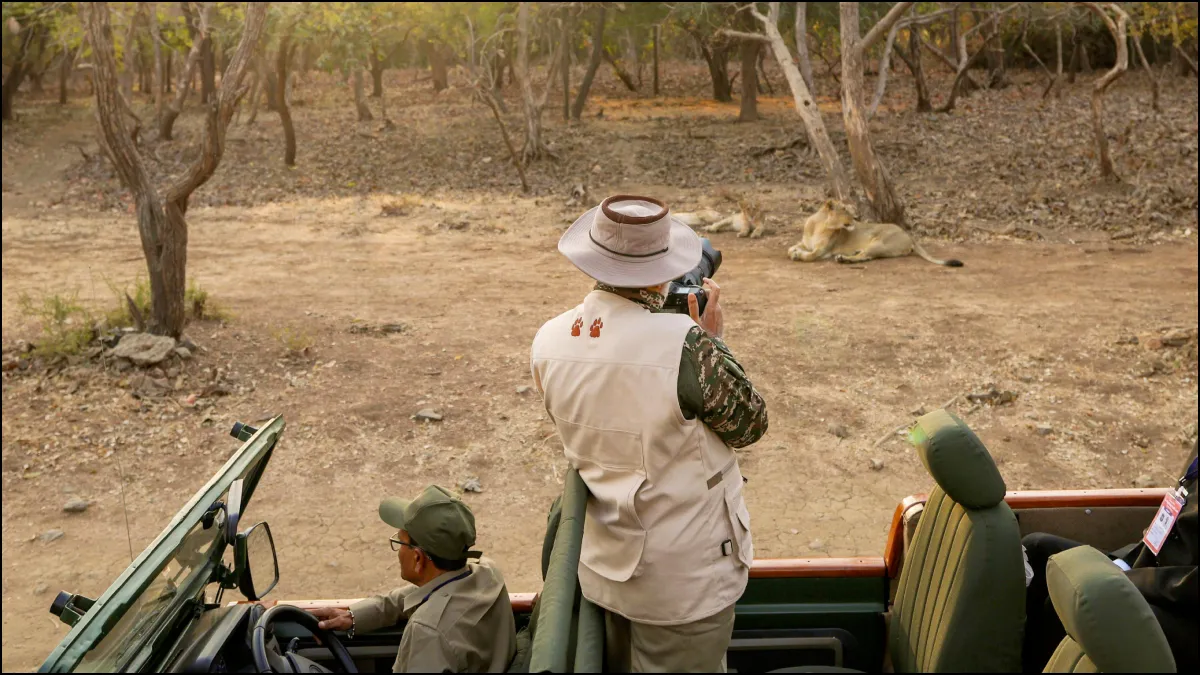 PM Modi in Gir National Park