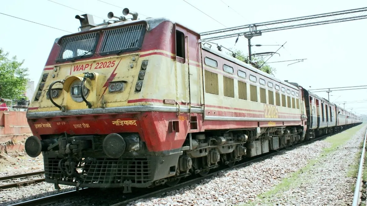 Indian Railways has announced weekly Holi special trains. 