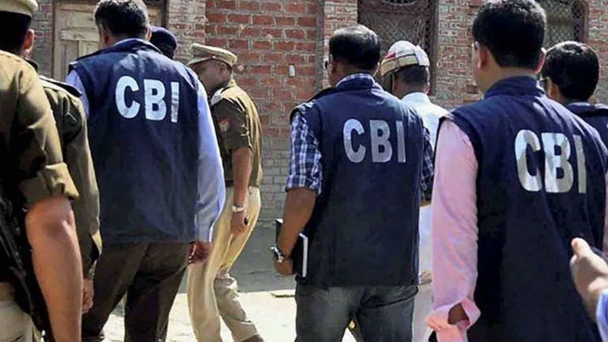11 पुलिसकर्मियों से पूछताछ करेगी सीबीआई।- India TV Hindi
