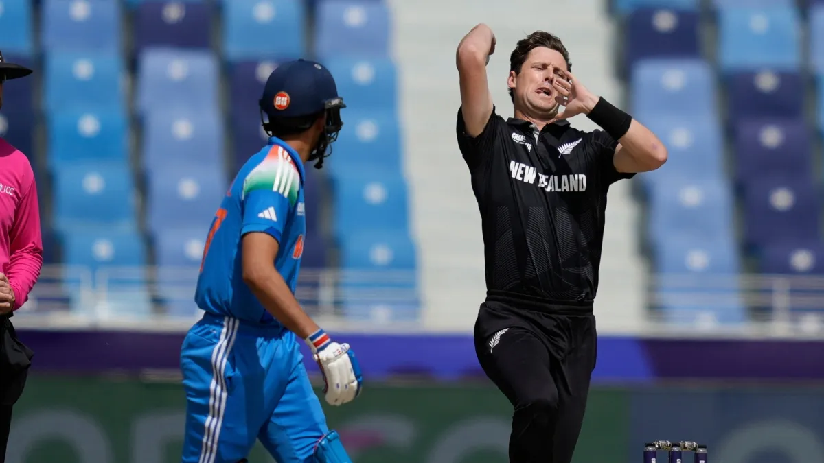 Matt Henry bowling in the match against India