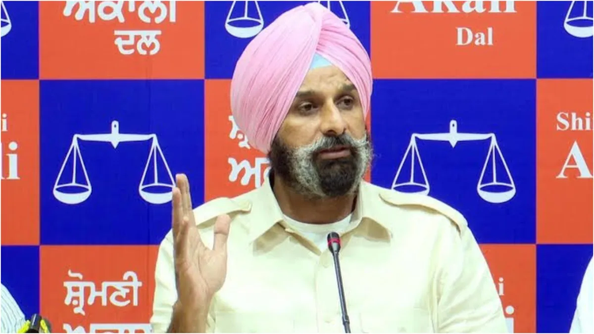 Sukhbir Singh Badal targeted the AAP government said Z Plus security was withdrawn from Bikram Majit- India TV Hindi