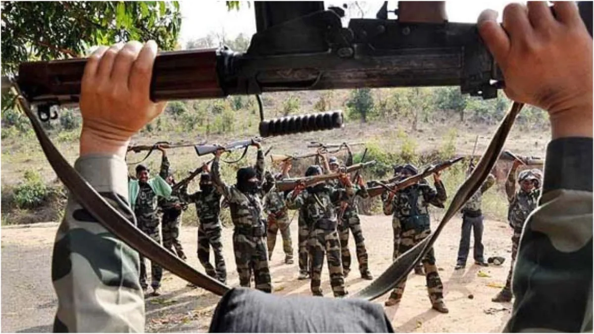 Operation against Naxalites continues 14 Maoists surrendered before Telangana Police- India TV Hindi