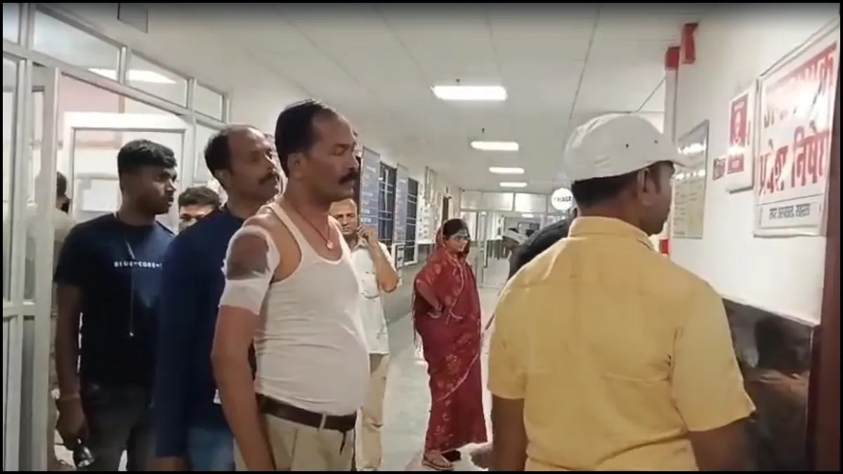 Injured Policemen- India TV Hindi