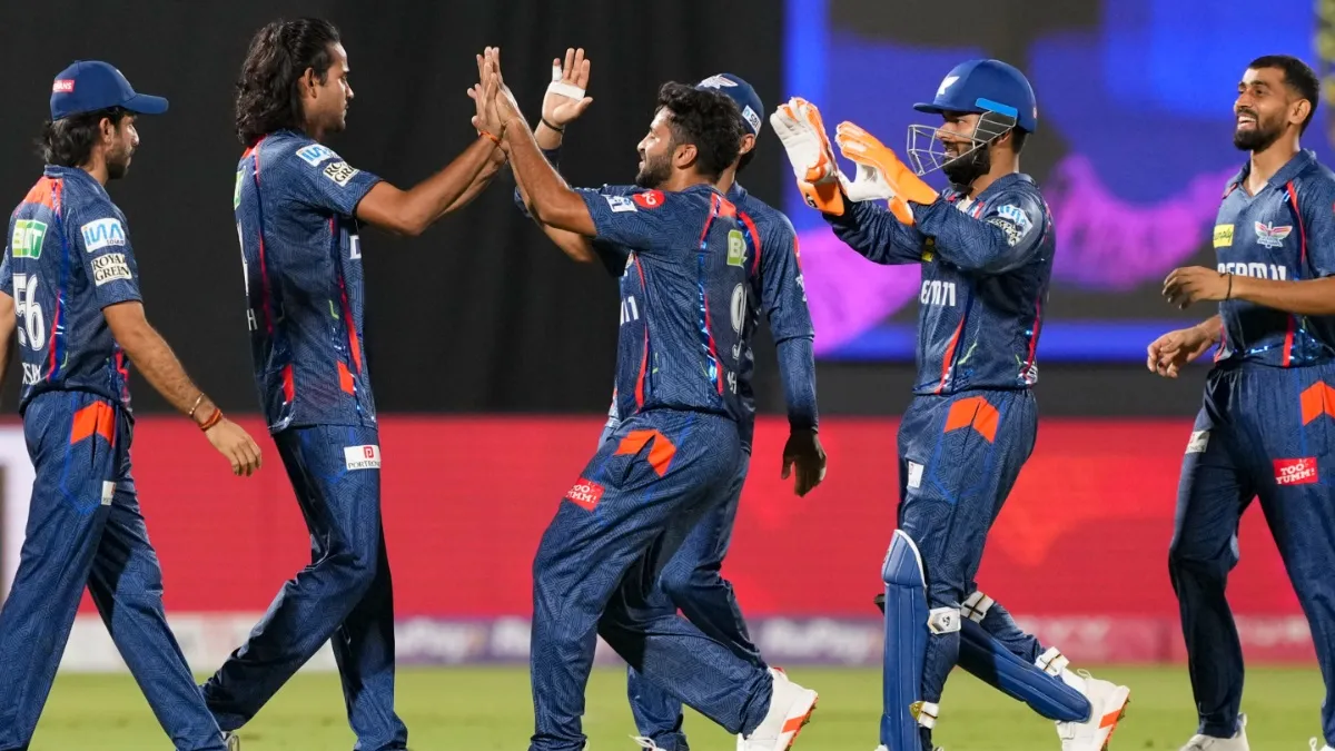 Rishabh Pant with LSG Team