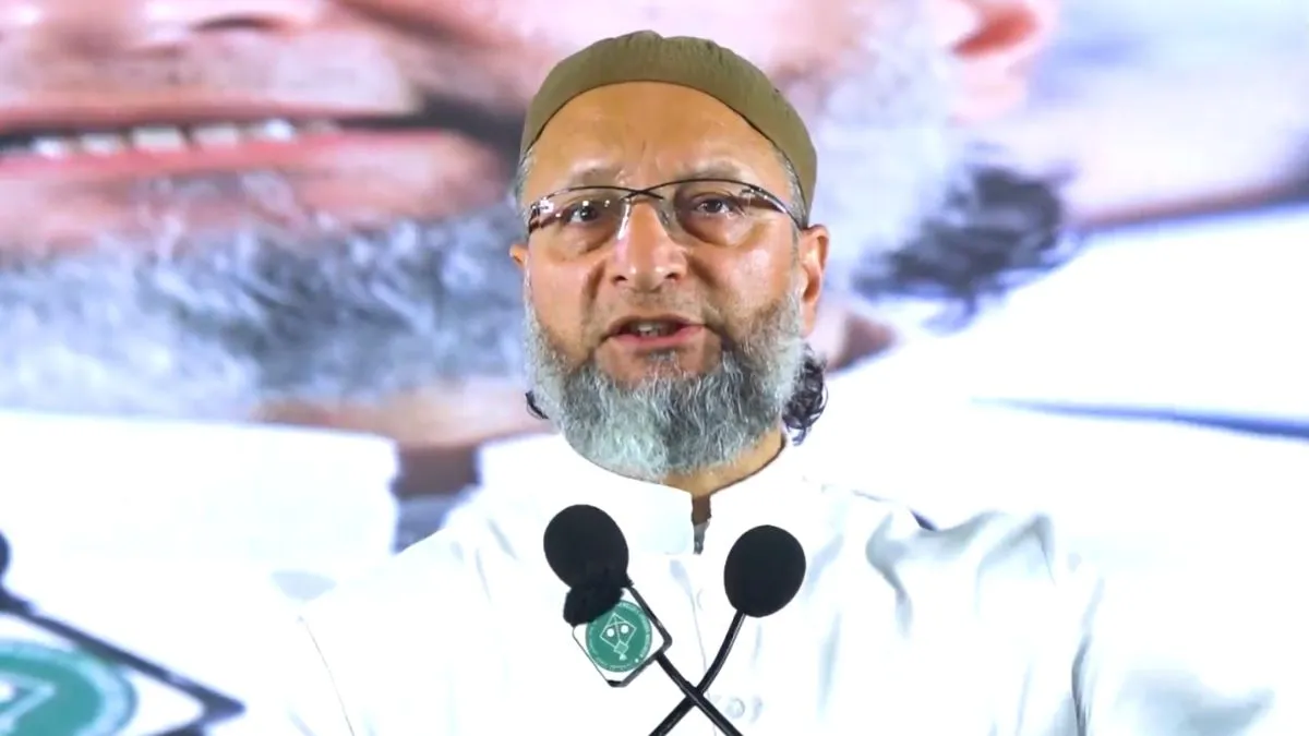 Waqf Amendment Act, Asaduddin Owaisi protest, RSS conspiracy claim- India TV Hindi