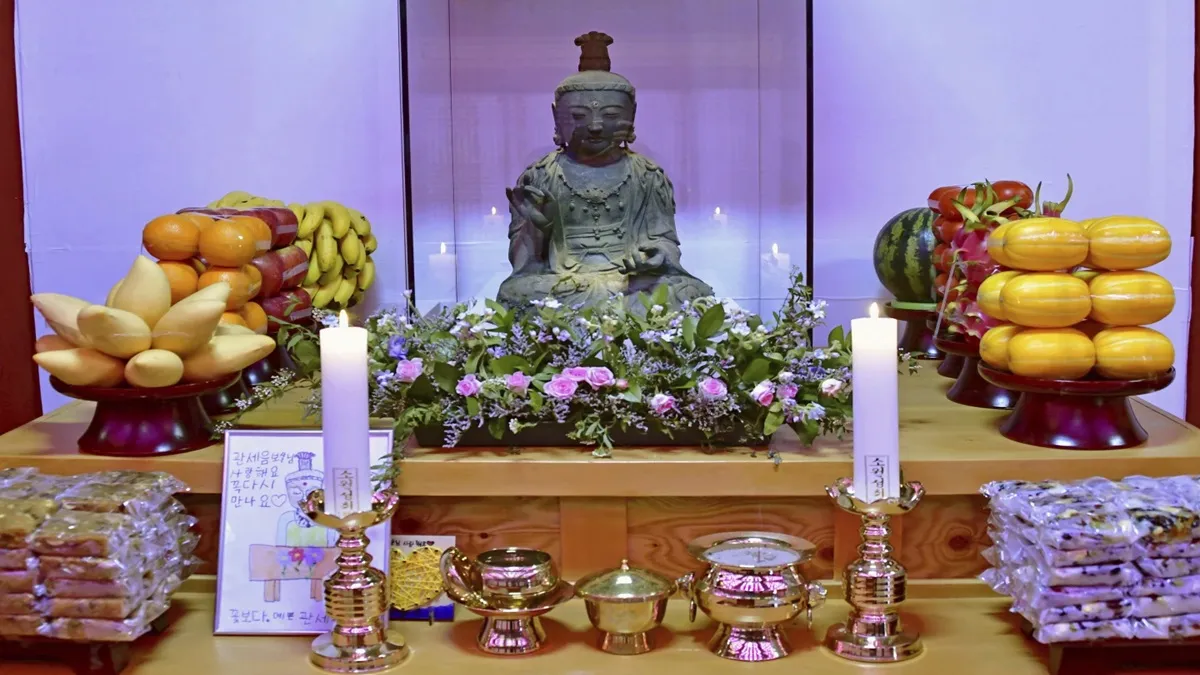 जापान के मंदिर से चोरी हुई बौद्ध प्रतिमा