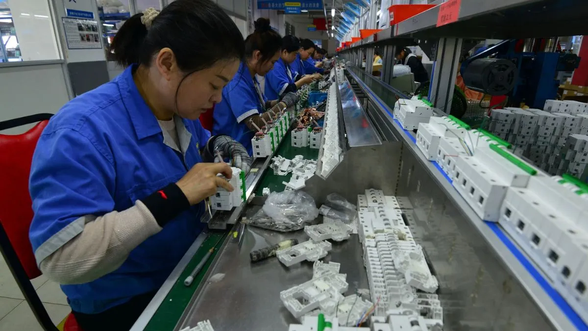 china, china economy, chinese labour, strike, us tariff, chinese industry, chinese factories, factor