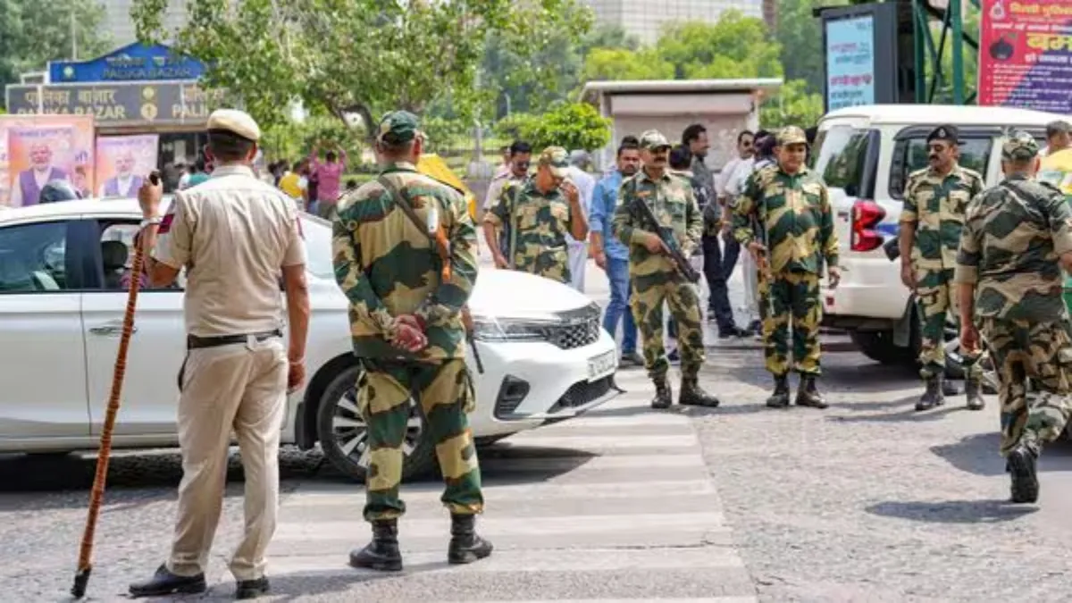 मॉक ड्रिल को लेकर जवान तैनात