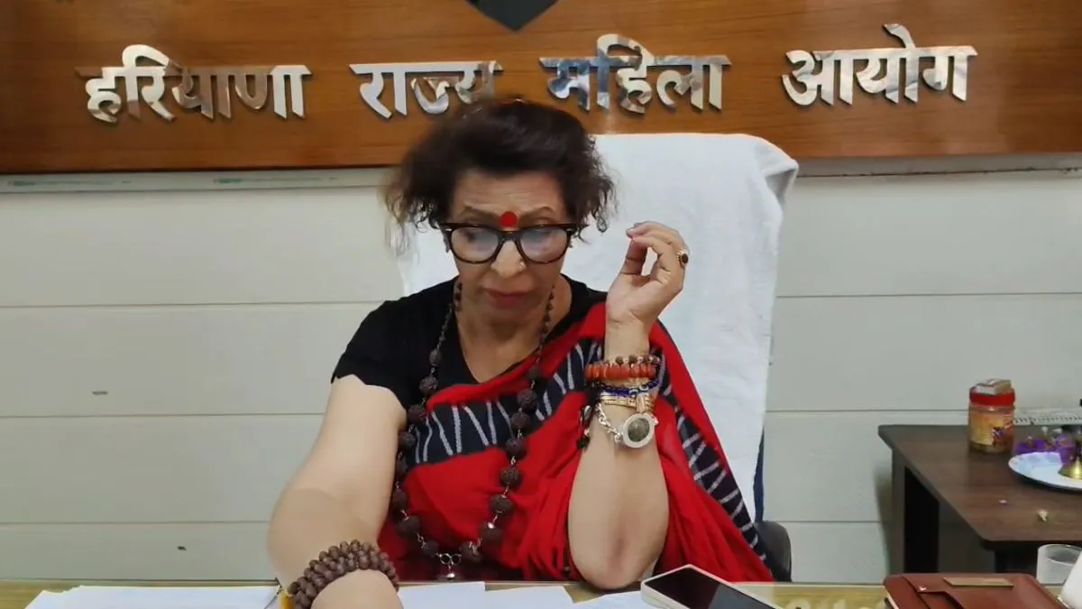 हरियाणा राज्य महिला आयोग की अध्यक्ष रेनू भाटिया - India TV Hindi