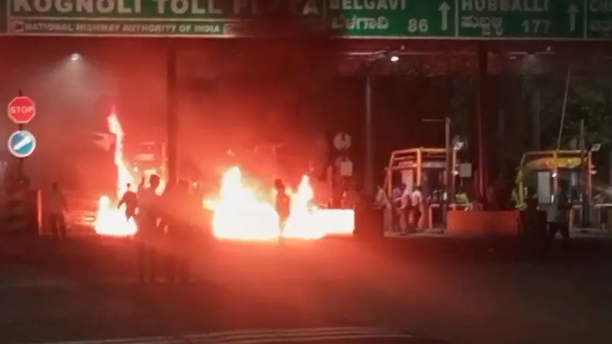 Koganoli Toll Plaza fire, Belagavi highway fire, truck diesel tank explosion- India TV Hindi