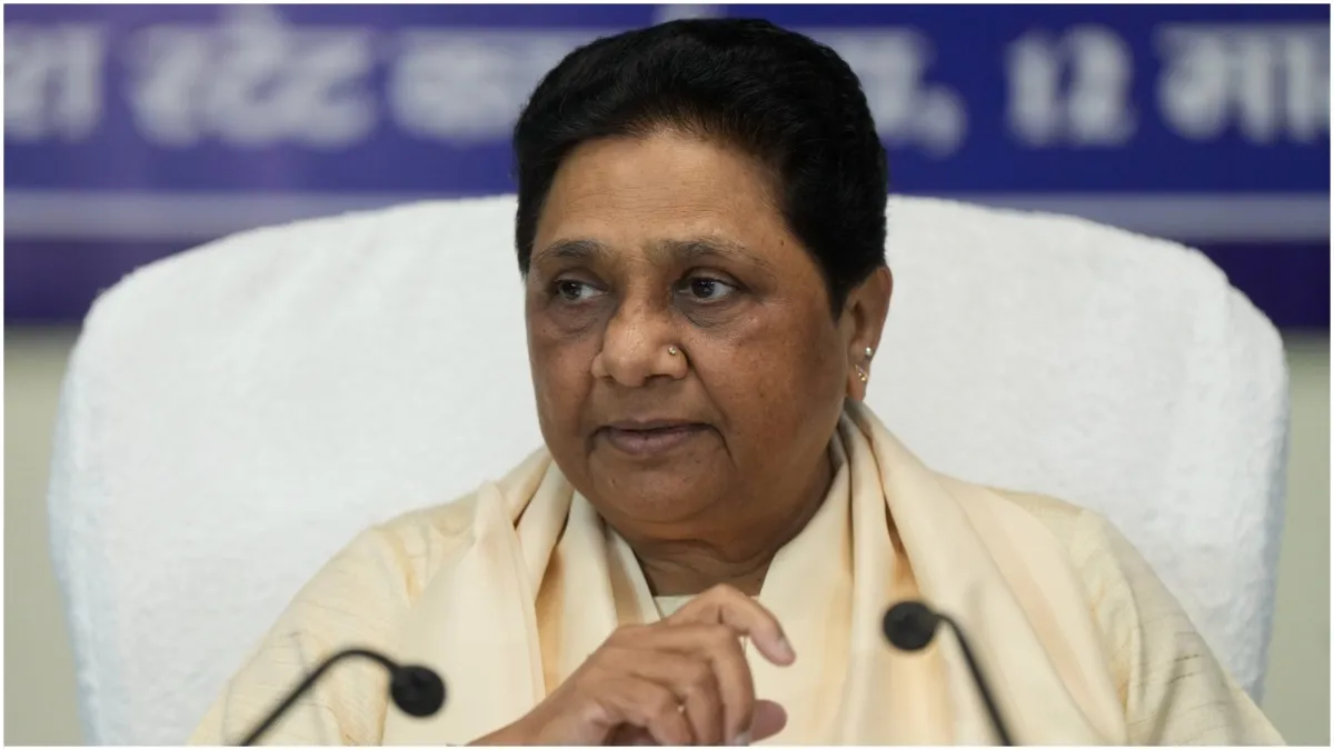 Mayawati gave a statement on caste census said BJP and Congress both are two sides of the same coin- India TV Hindi