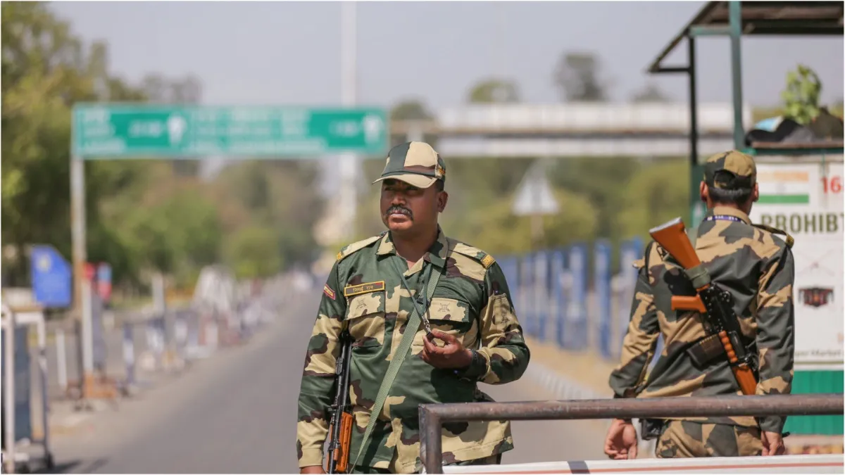 There will be a complete blackout in Gurdaspur from 9 pm to 5 am bursting of crackers is banned- India TV Hindi