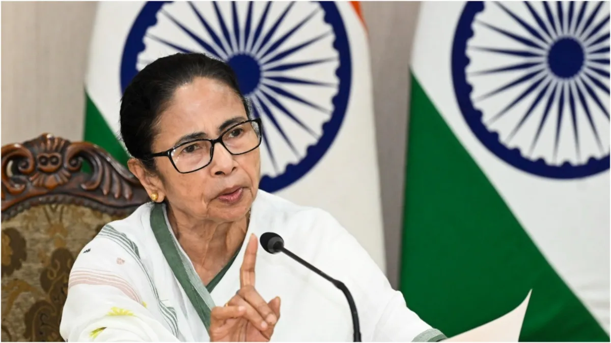 Major reshuffle in Trinamool Congress District President and Chairperson were replaced in many distr- India TV Hindi