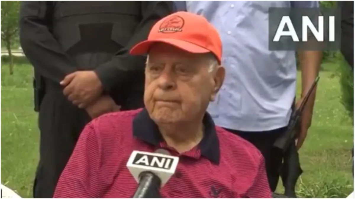 Farooq Abdullah appealed to the people regarding tourism said Come to Kashmir Bholenath is waiting- India TV Hindi