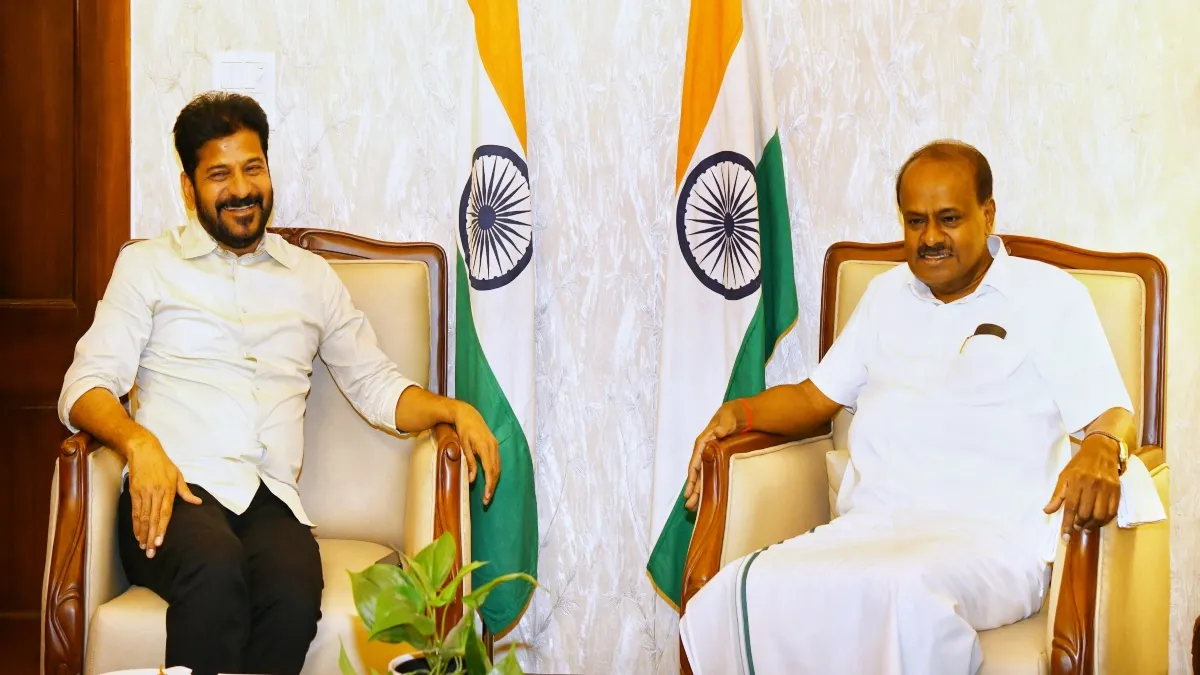 सीएम रेवंत रेड्डी और केंद्रीय मंत्री कुमारस्वामी- India TV Hindi