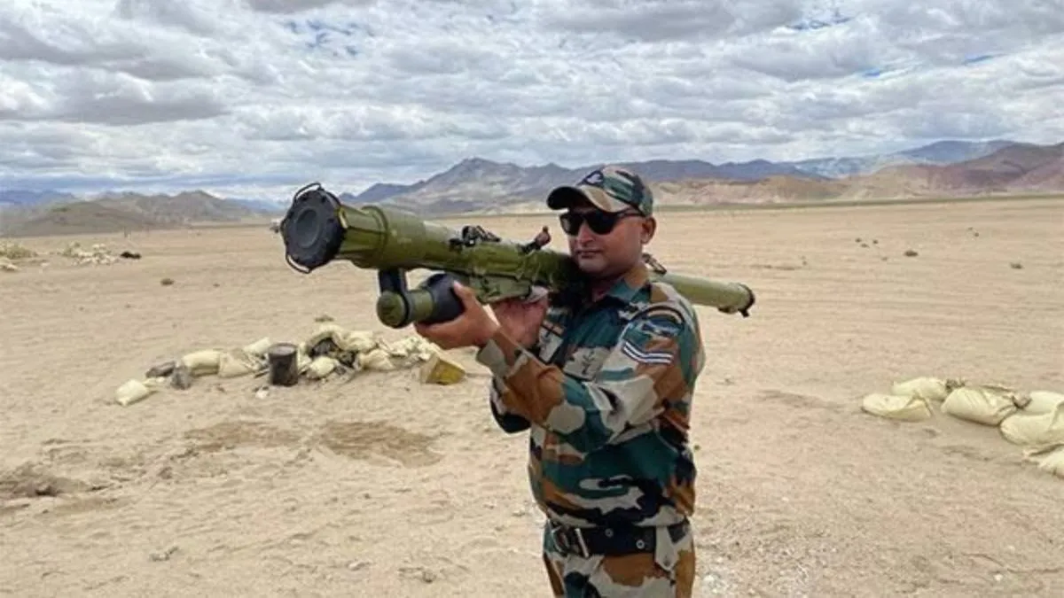 रूस ने भेजी Igla-S मिसाइल।