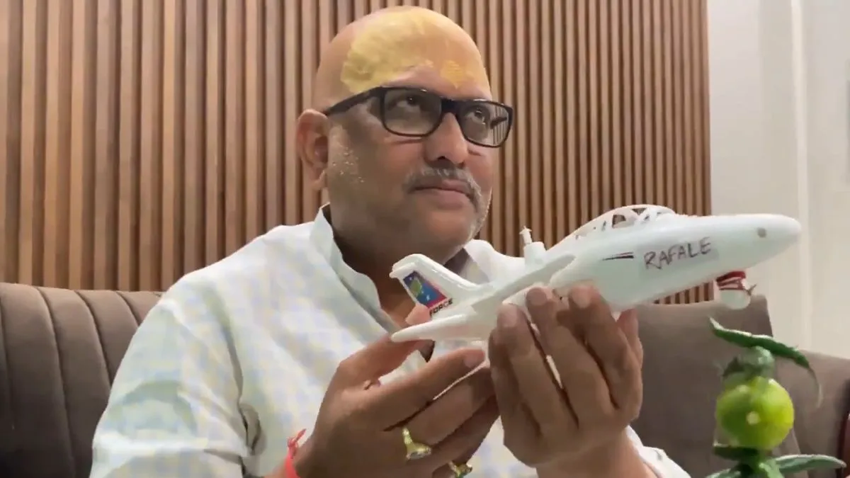 अजय राय ने दी सफाई। - India TV Hindi