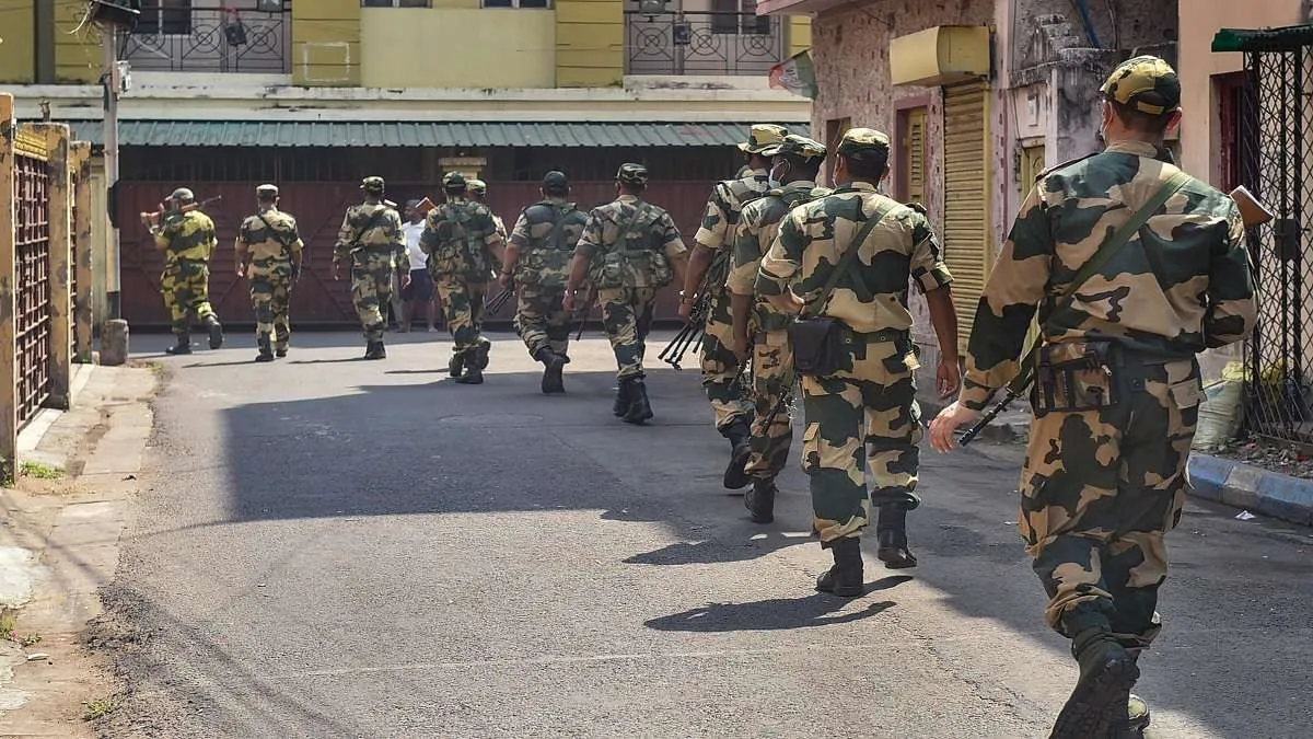 सभी अर्धसैनिक बलों की छुट्टियां रद्द।