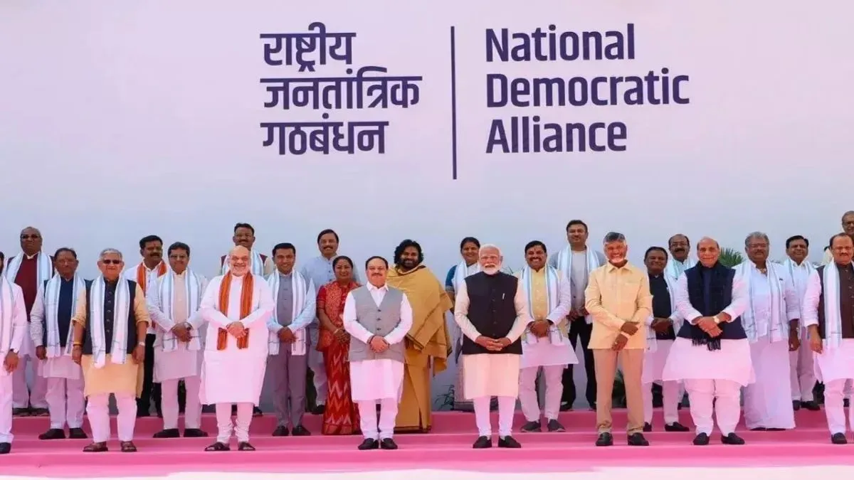 NDA दलों के सीएम और डिप्टी सीएम के साथ बैठक।