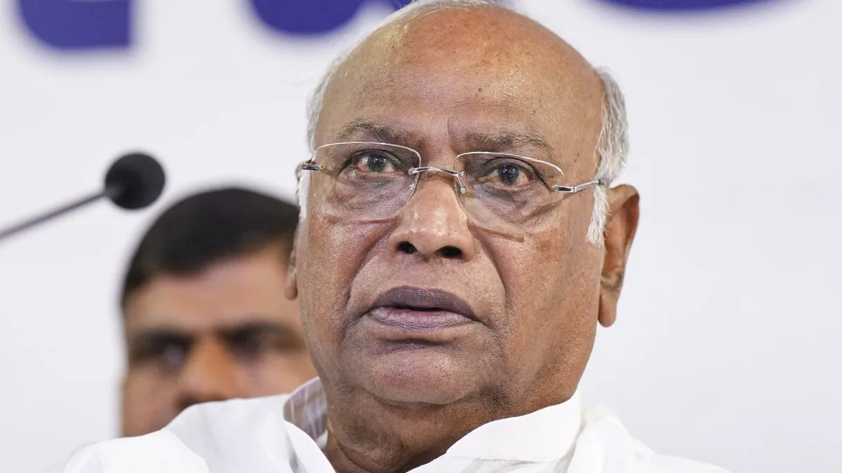 मल्लिकार्जुन खरगे- India TV Hindi