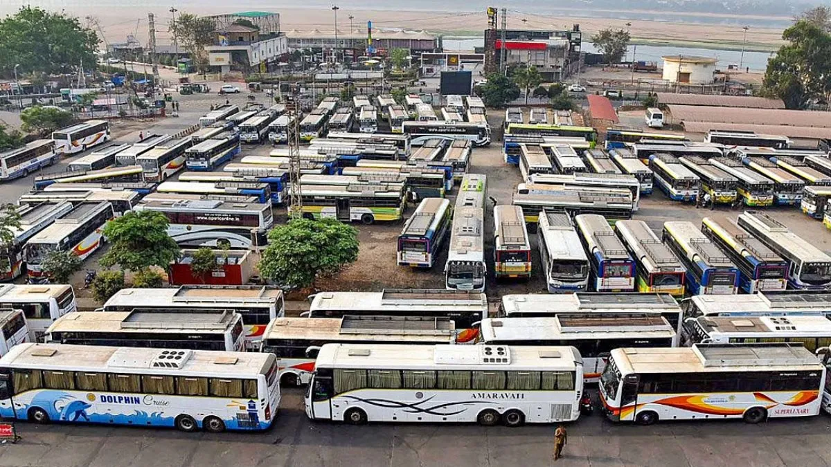bus, bus operators, bus operators in maharashtra, trucks, truck operators, truck operators in mahara- India TV Hindi