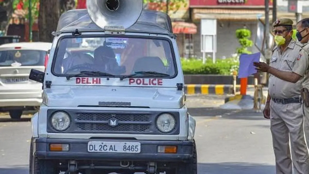 Delhi, 16-year-old boy murder, knife attack, minors held- India TV Hindi