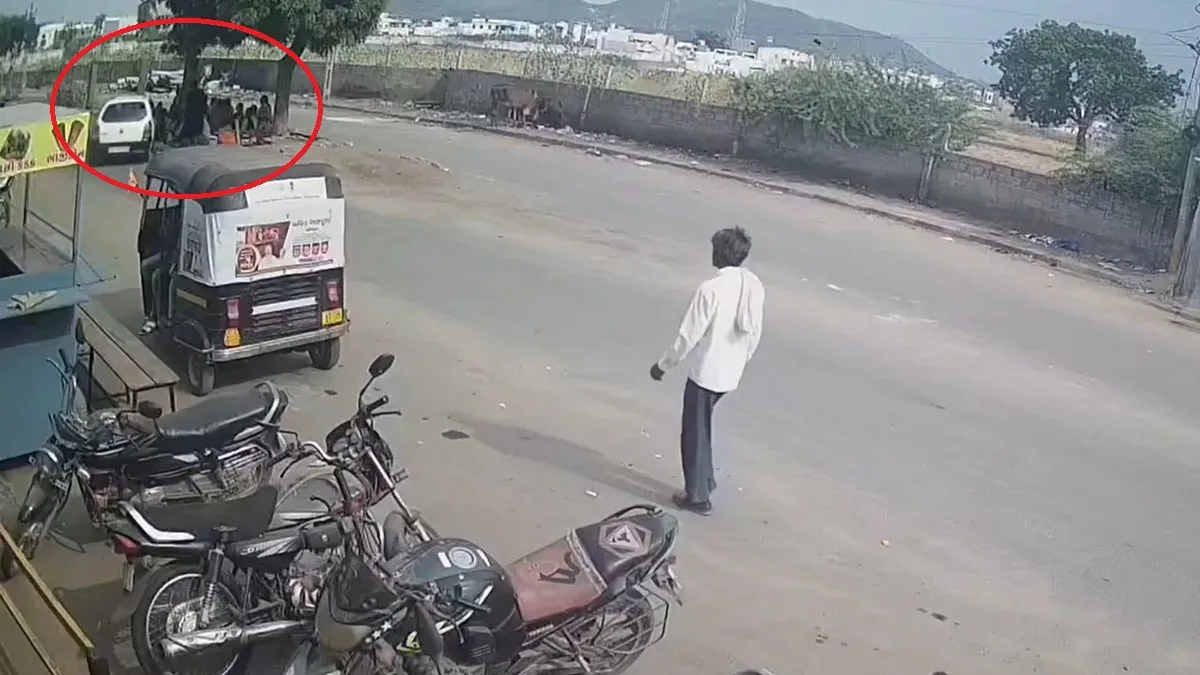 gujarat bhuj hit and run car- India TV Hindi