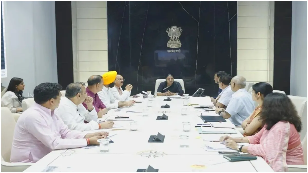 Delhi govt extends existing liquor licensing regime for FY 2025-26 know updates- India TV Hindi