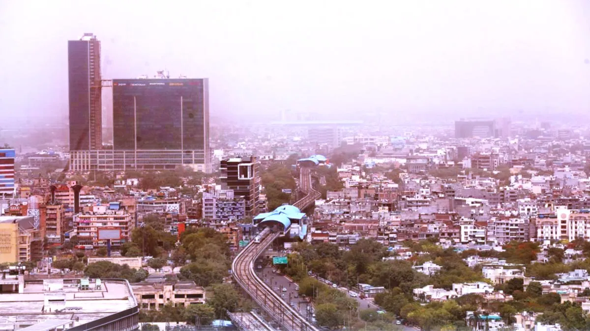 नोएडा शहर का एक दृश्य।