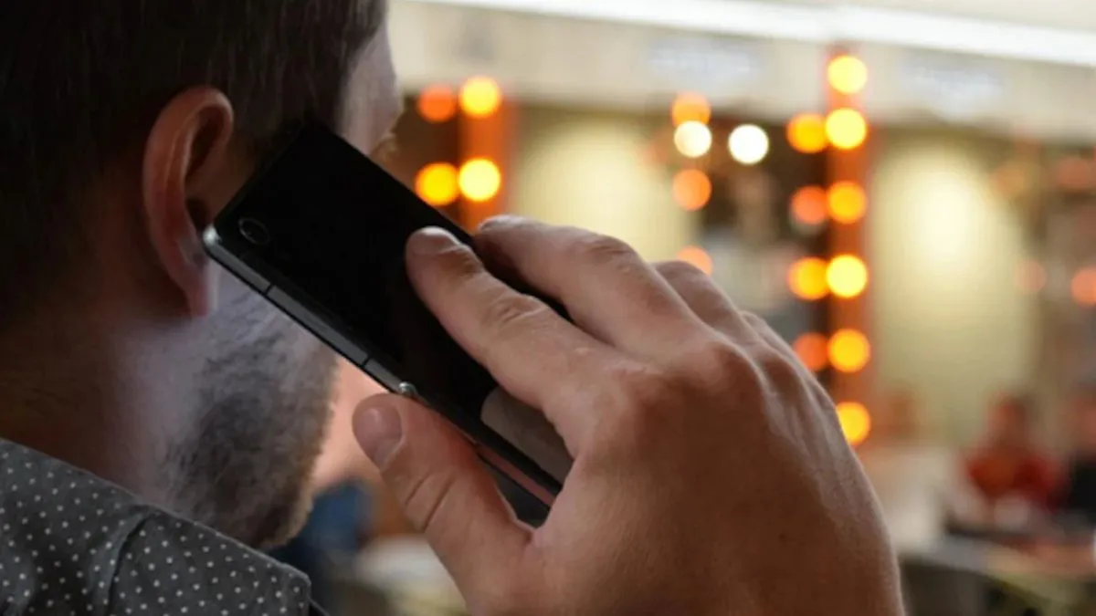 Mobile Phone Calling 