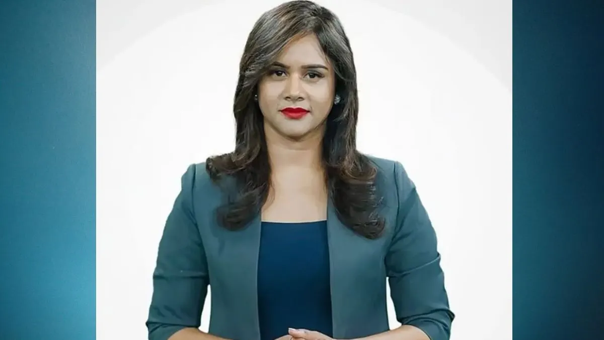  तेलुगु न्यूज़ एंकर स्वेत्चा वोटारकर - India TV Hindi