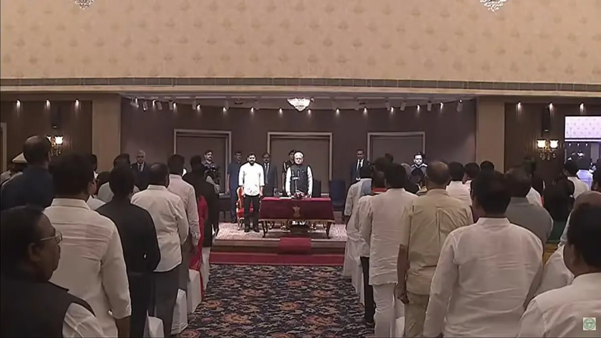 राज्यपाल ने दिलाई मंत्री पद की शपथ