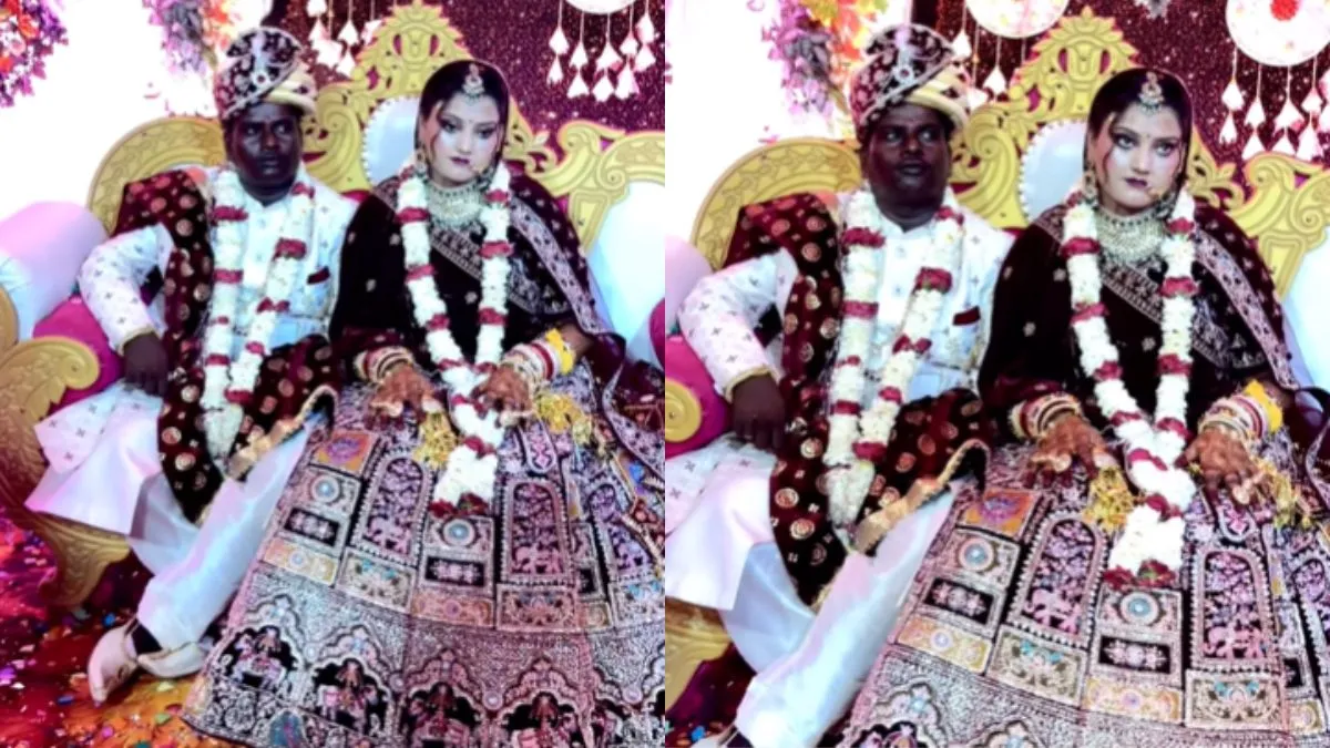 स्टेज पर बैठे दूल्हा-दुल्हन- India TV Hindi