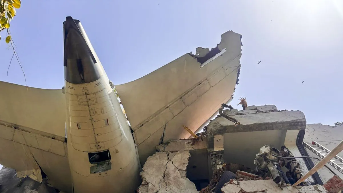 Air India crash weight, AI171 plane crash, Ahmedabad aviation accident
