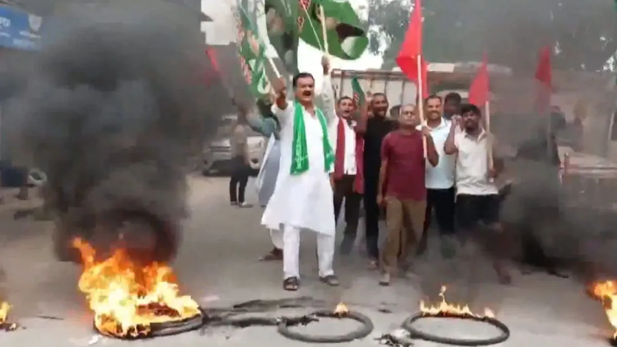 Bihar Bandh 2025, voter list protest Bihar, Rahul Gandhi Bihar rally