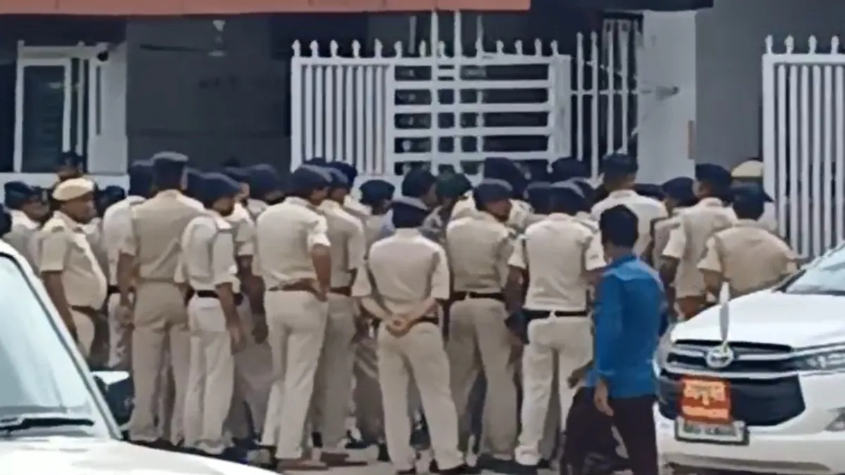 गोपाल खेमका हत्याकांड को लेकर बेऊर जेल में छापेमारी