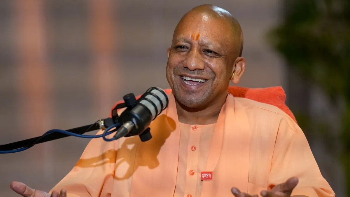 cm yogi adityanath up wages