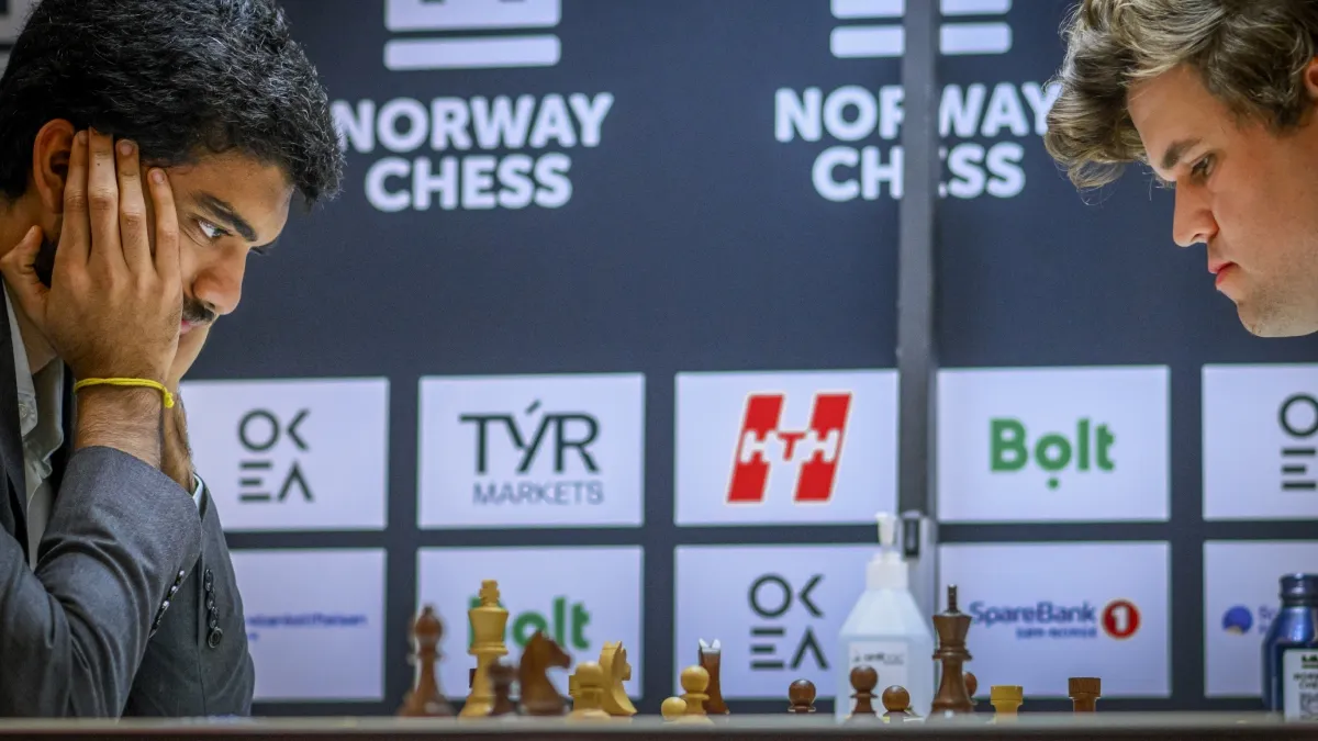 D Gukesh And Magnus Carlsen- India TV Hindi