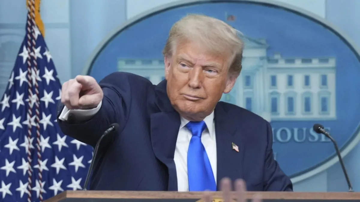 Trump Signs GENIUS Act to Cement US Dollar Dominance