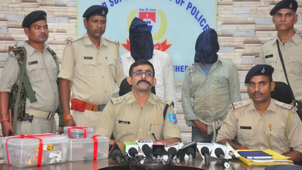 Jamshedpur jewelry robbery, 1 crore loot case, Jharkhand robbery news