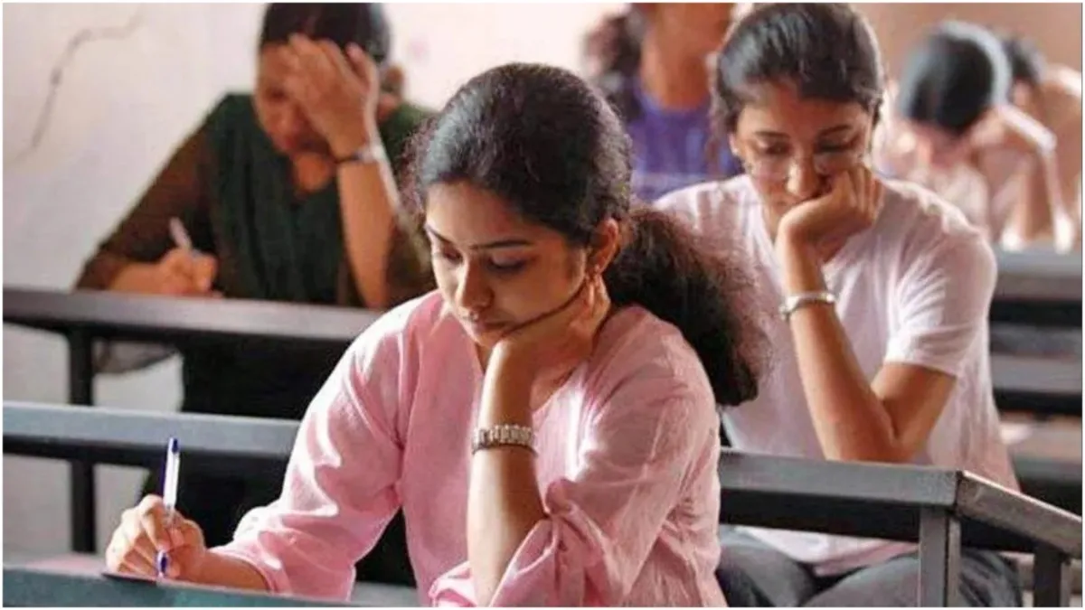 Andhra pradesh Students topped in class 10th board exam two government teachers helped children trav- India TV Hindi