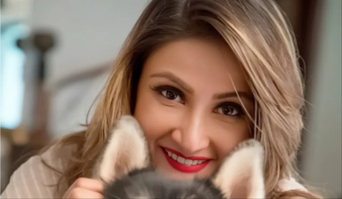 Urvashi Dholakia