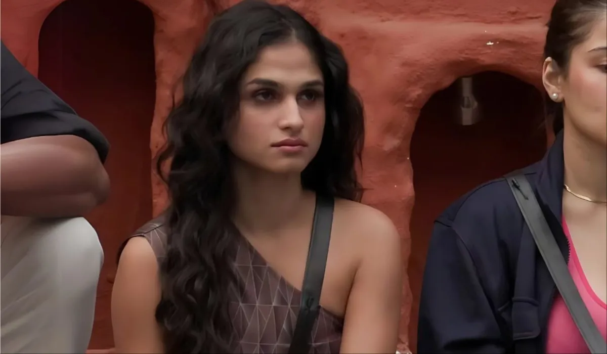 kashis kapoor