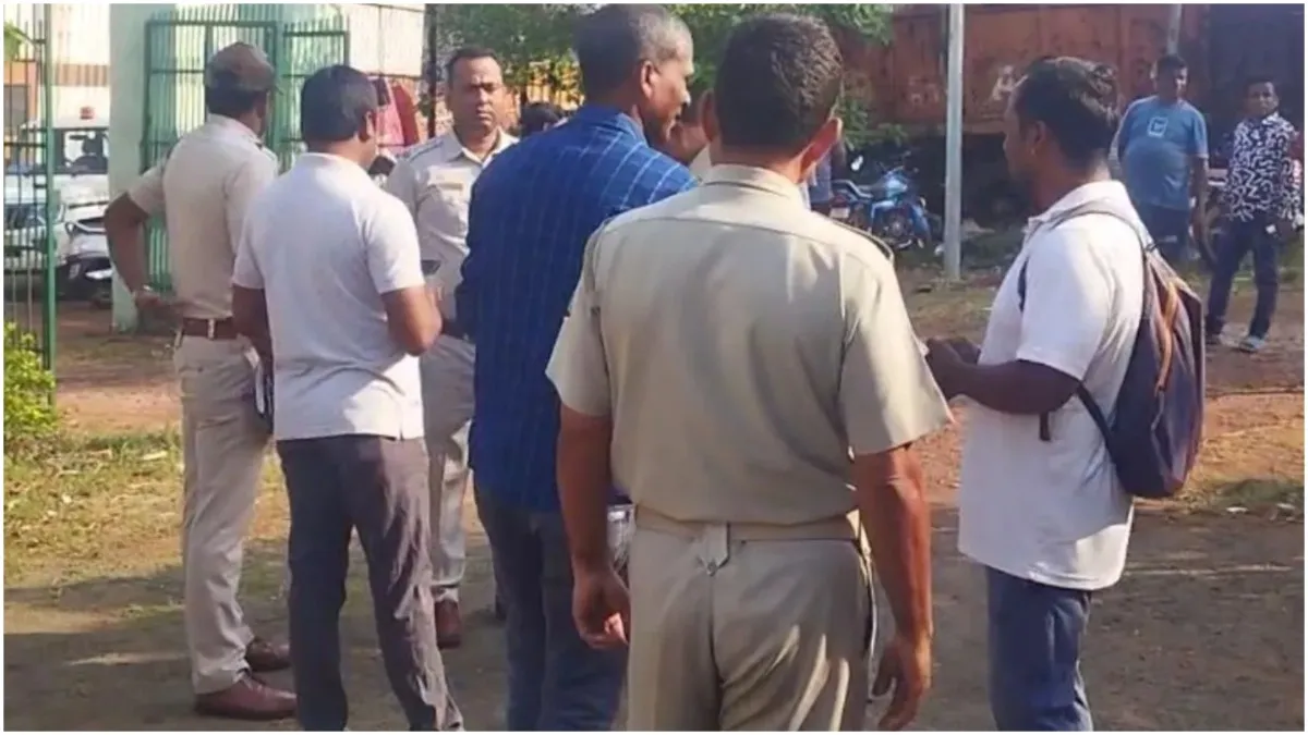Odisha Class 10th girl students living in government hostel became pregnant police registered a case