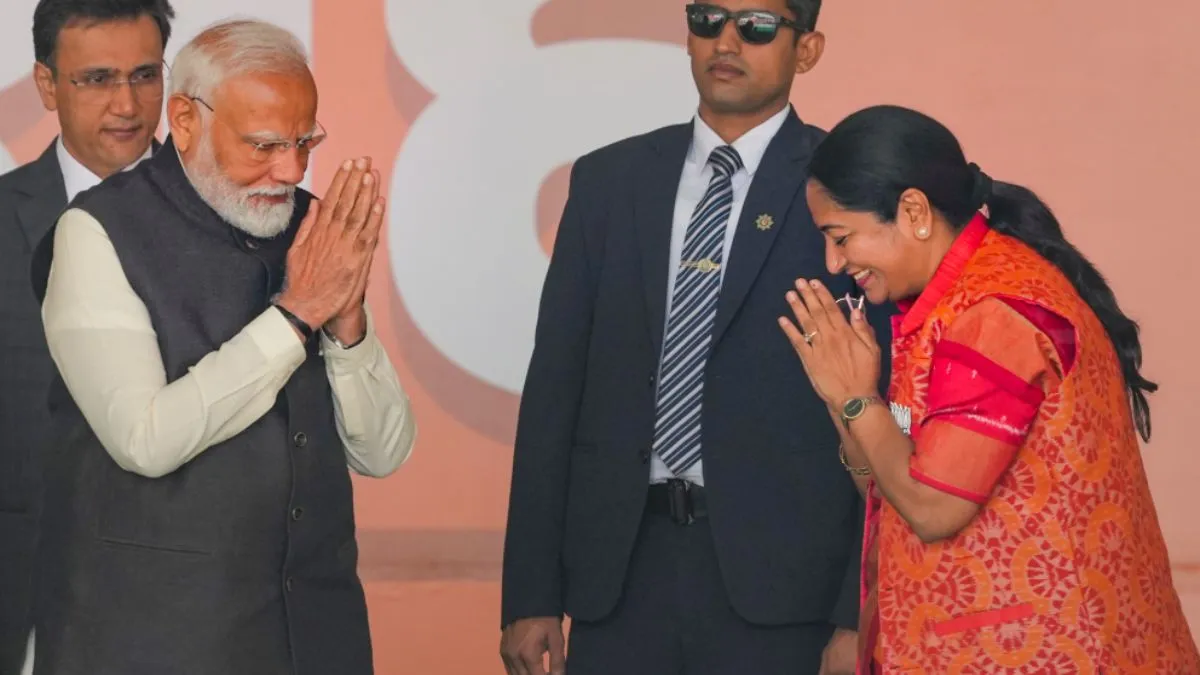 Rekha Gupta birthday, PM Modi wishes Rekha Gupta