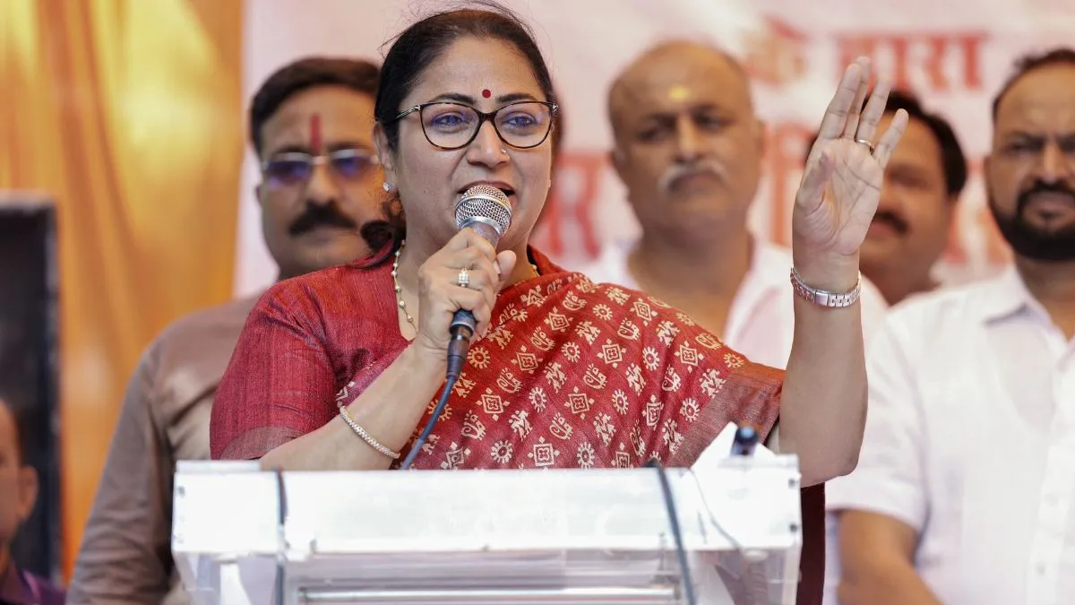 Delhi women free travel, DTC pink pass, Delhi pink ticket scheme