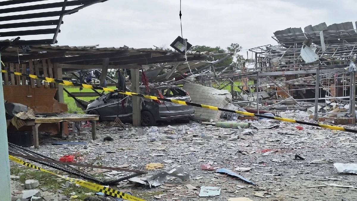 Thailand Explosion in Fireworks Factory- India TV Hindi