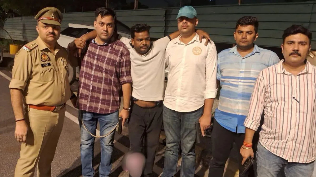 Noida police encounter thieves- India TV Hindi