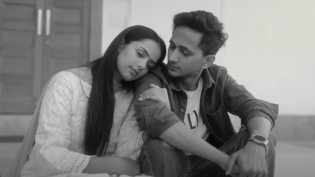 एल्बम में राधिका और इनाम-उल-हक ने साथ किया काम।- India TV Hindi
